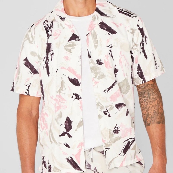 Dak Prescott Owned Club Monaco Short Sleeve Collared Tee.
Abstract- Men’s L - Picture 2 of 4